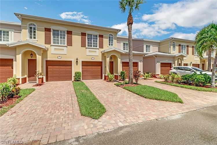 20201 Estero Gardens Cir #204 Estero, FL 33928