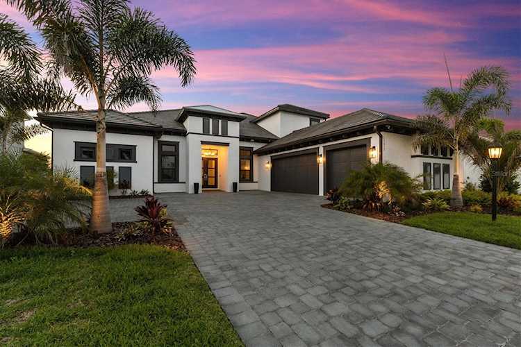15013 Montello WAY Lakewood Ranch, FL 34211