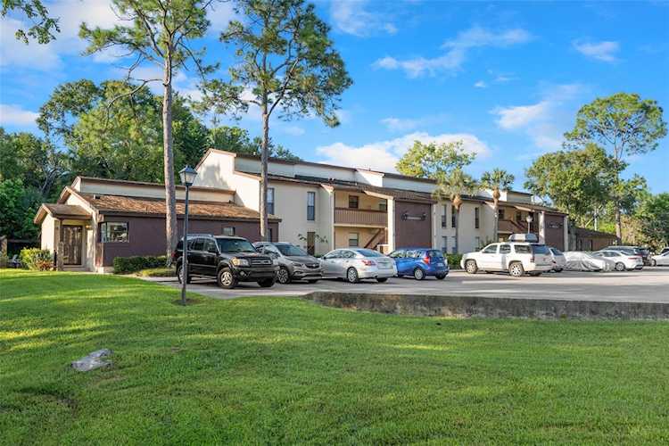 1200 Tarpon Woods Blvd #P8 Palm Harbor, FL 34685