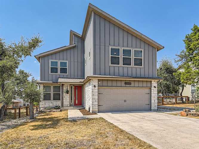 17203 Panorama DR Dripping Springs, TX 78620