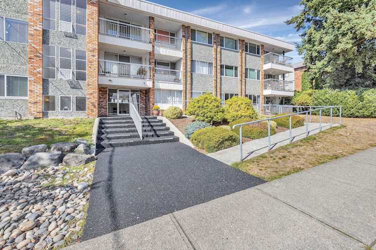 1331 Fir Street #106 White Rock, BC V4B 4B3