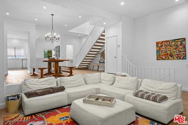 1554 Michael Ln Pacific Palisades, CA 90272