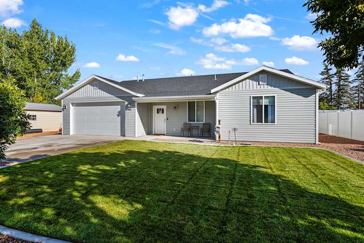 361 E 400 S Enterprise, UT 84725
