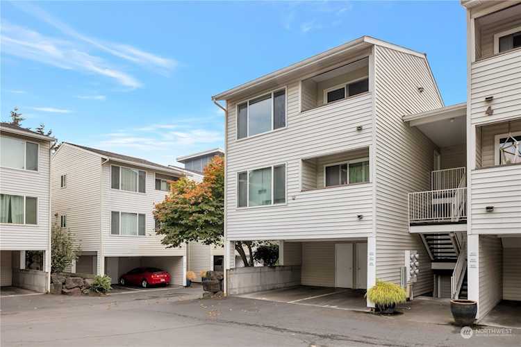 20301 19th Ave NE #421 Shoreline, WA 98155