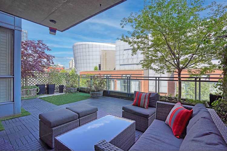 555 Abbott Street #315 Vancouver, BC V6B 0G6