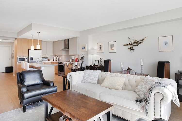 5011 Springs Boulevard #204 Delta, BC V4M 0B6