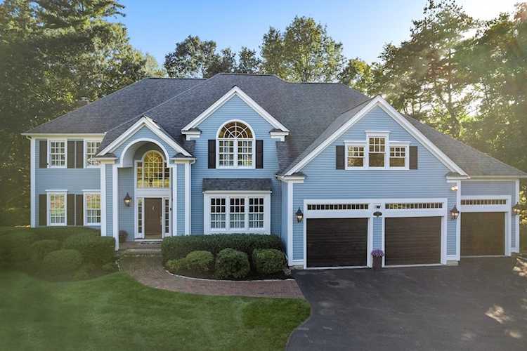 17 Briant Drive Sudbury, MA 01776