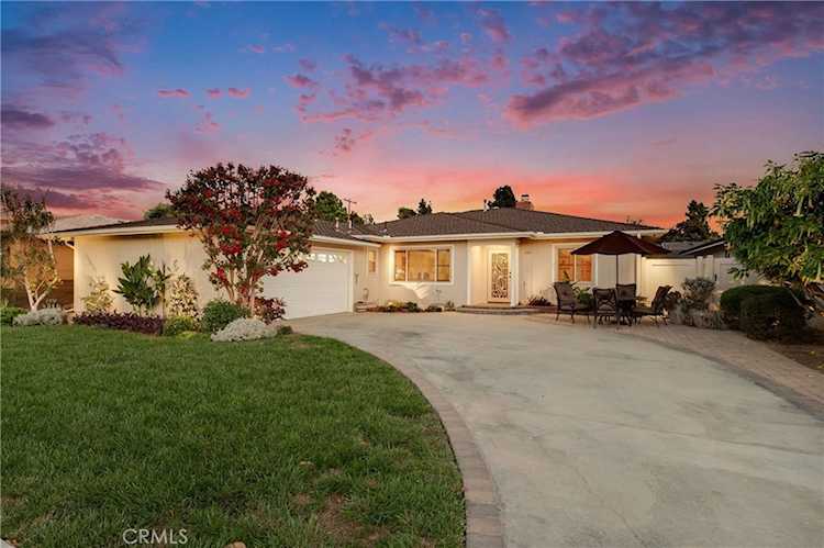 1100 E Marcellus St Long Beach, CA 90807
