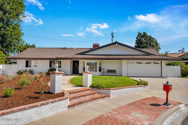 18 W Sidlee St Thousand Oaks, CA 91360