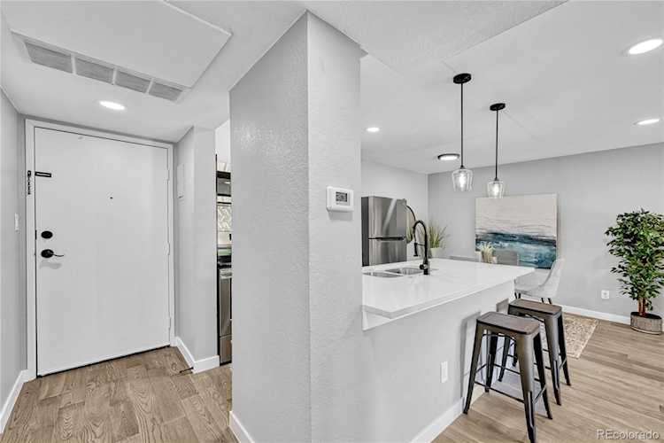 7755 E Quincy Ave 303 Southmoor, Denver, CO 80237 MLS® 9426426 Denver condo for sale