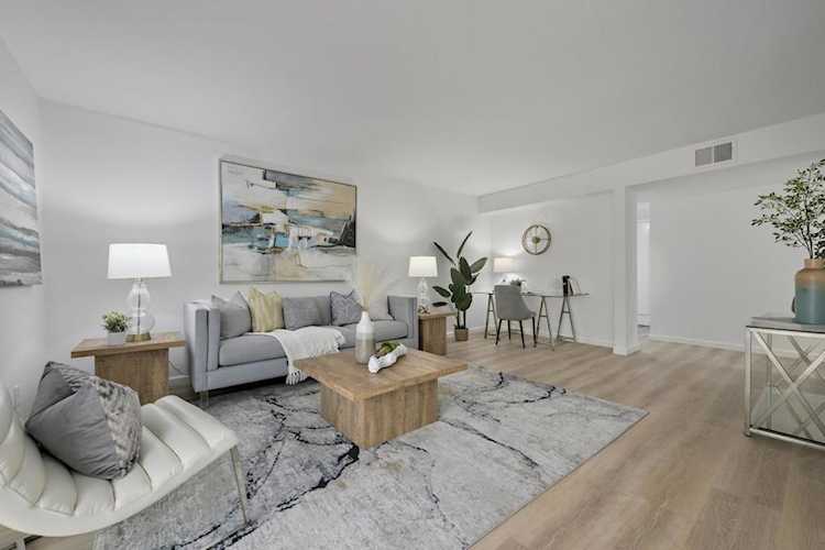 675 Sharon Park Dr #135 Menlo Park, CA 94025