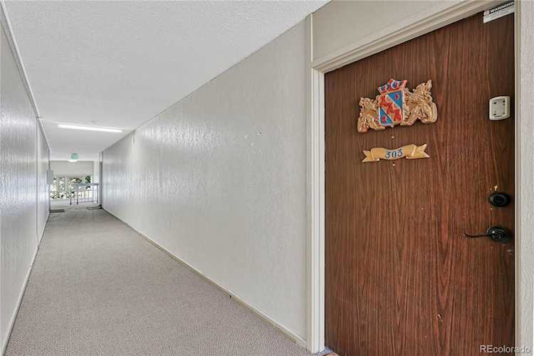7755 E Quincy Ave 303 Southmoor, Denver, CO 80237 MLS® 9426426 Denver condo for sale