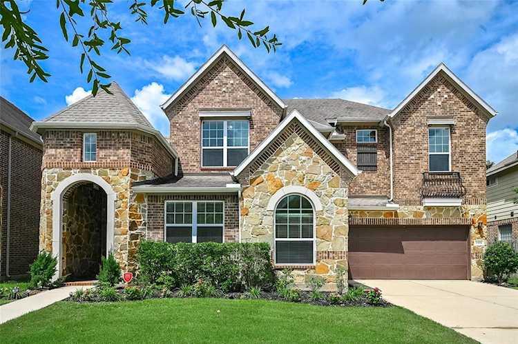 5306 Belle Manor Ln Sugar Land, TX 77479