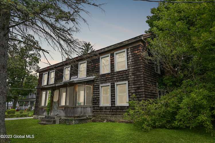 22 Lake St Stillwater, NY 12170