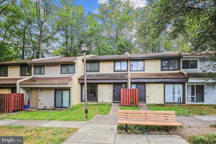 2280 White Cornus Ln Reston, VA 20191