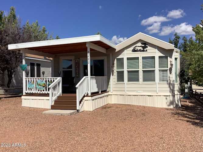 2220 Rodeo Road Overgaard, AZ 85933