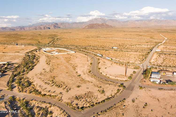 10731 S Frontage Road Golden Valley, AZ 86413