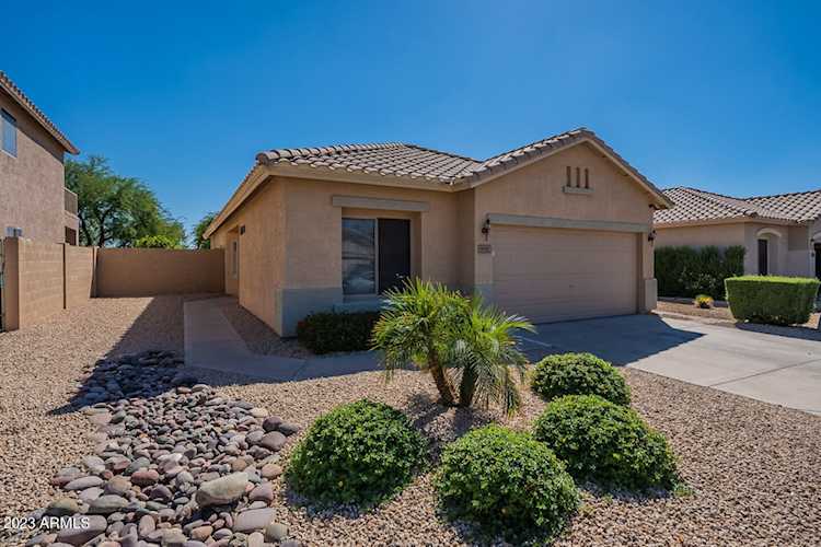4047 W Buckskin Trail Phoenix, AZ 85083