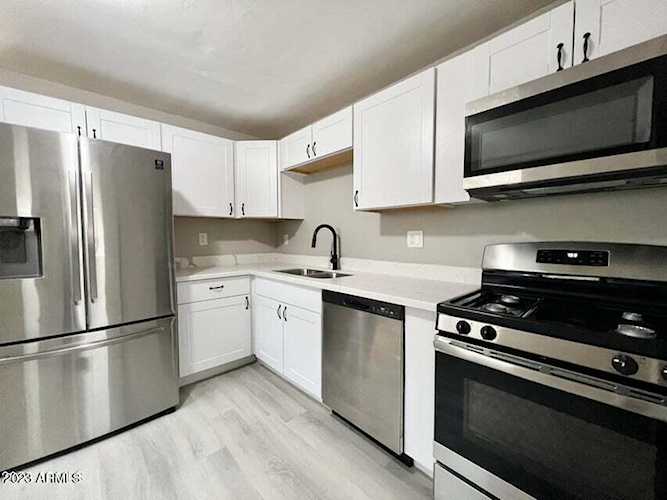 1511 W Yavapai Street Phoenix, AZ 85007