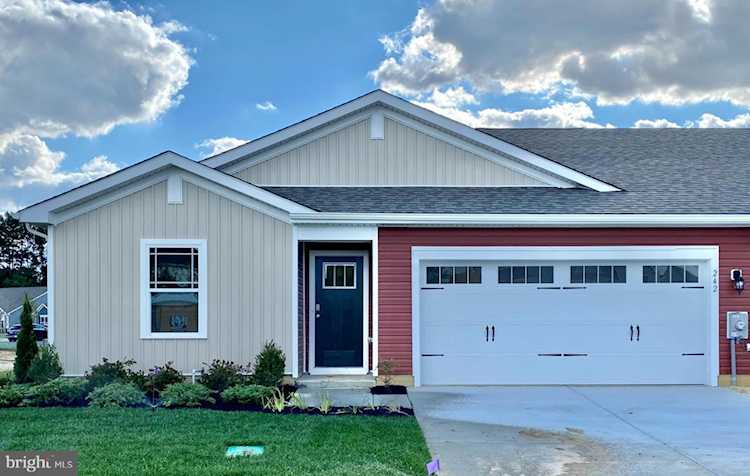 54 Casterline Ct Dover, DE 19901