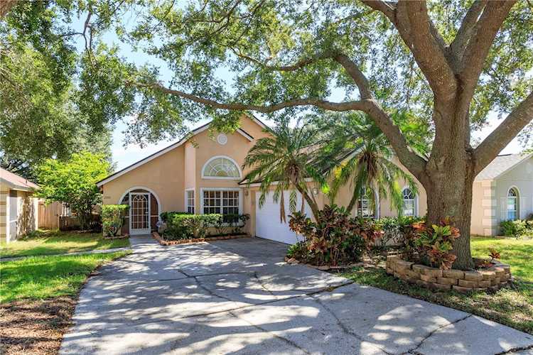 2206 Black Hawk St Clermont, FL 34714