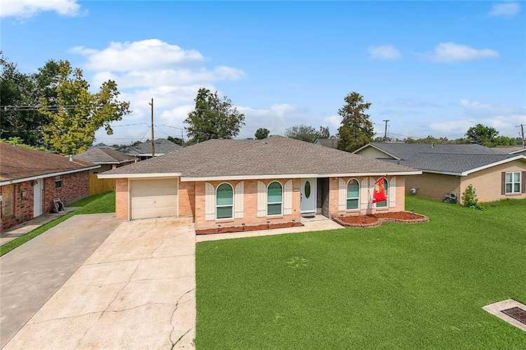 310 Santa Cruz Ct Luling, LA 70070