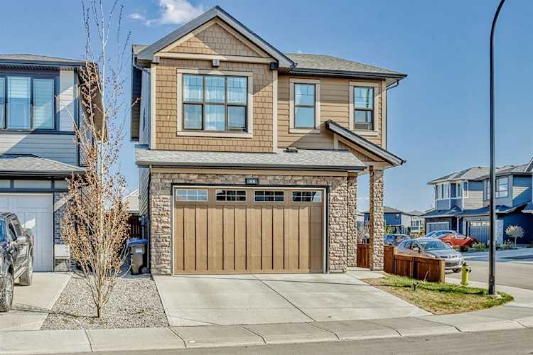 46 Cranbrook Cove SE Calgary, AB T3M 2S9