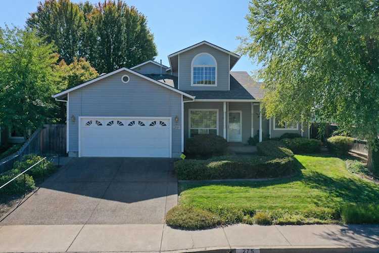 275 Deborah Dr Talent, OR 97540