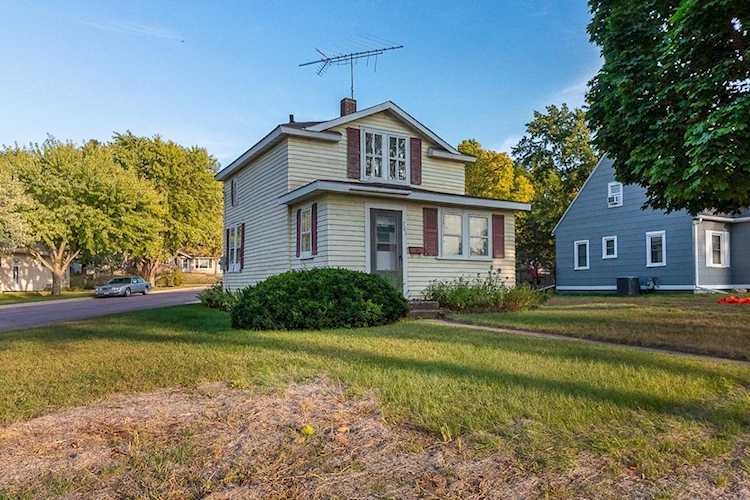 701 S Main Street Le Sueur, MN 56058