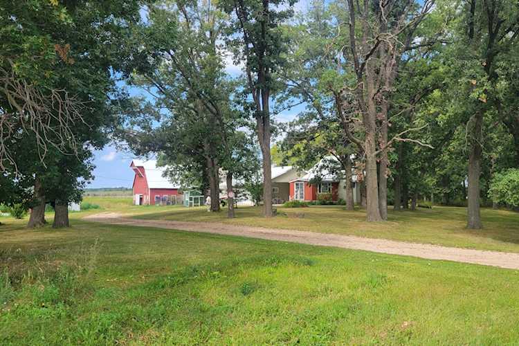39401 Us 71 Bertha Twp, MN 56446