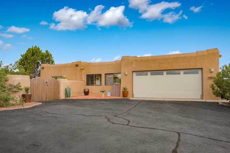 38 Sage Hill Dr Placitas, NM 87043