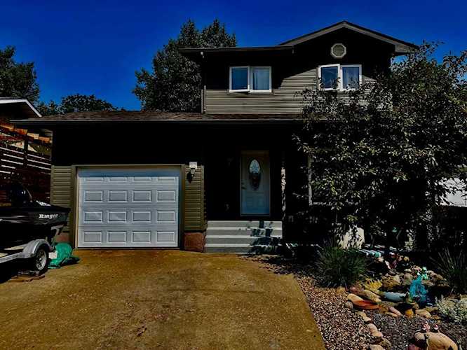 128 Grayling Crescent Fort McMurray, AB T9J1K