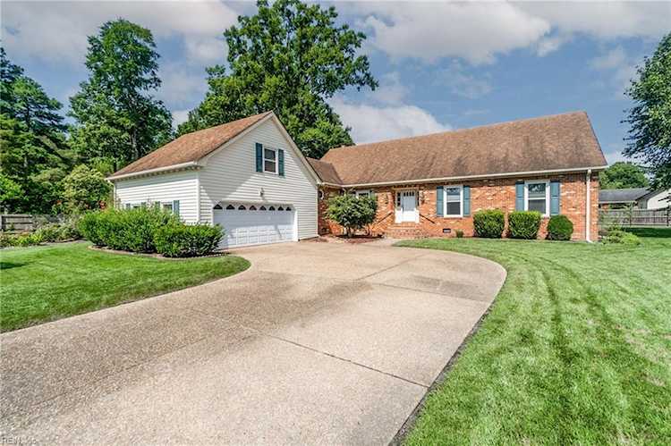 3308 Wisteria Ct Chesapeake, VA 23321