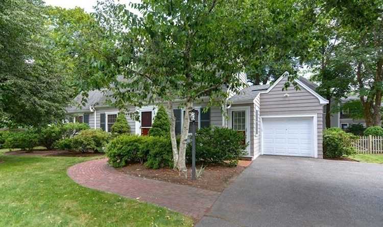 2 Shirley Rd, Wellesley, MA 02482 - $1,380,000 - MLS#73148921 Photo 1