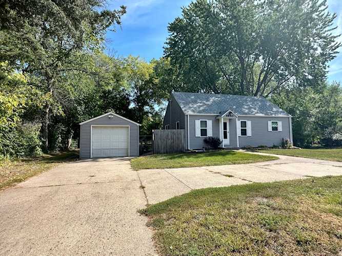 6840 Sunset Avenue Lino Lakes, MN 55014