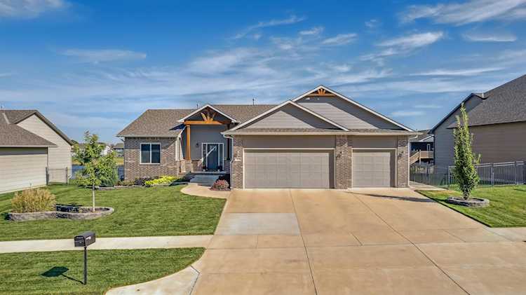920 Freedom St Derby, KS 67037