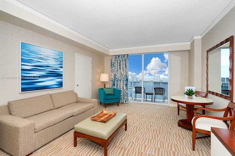 18001 Collins Ave #1802 Sunny Isles Beach, FL 33160