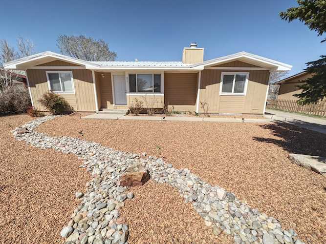 211 E Roosevelt Ave Moriarty, NM 87035