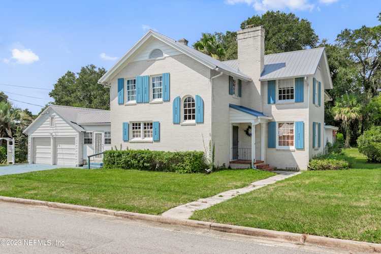 614 Moseley AVE Palatka, FL 32177