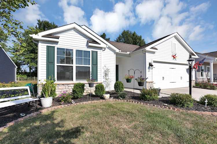 247 Woodland Sky Drive Pataskala, OH 43062