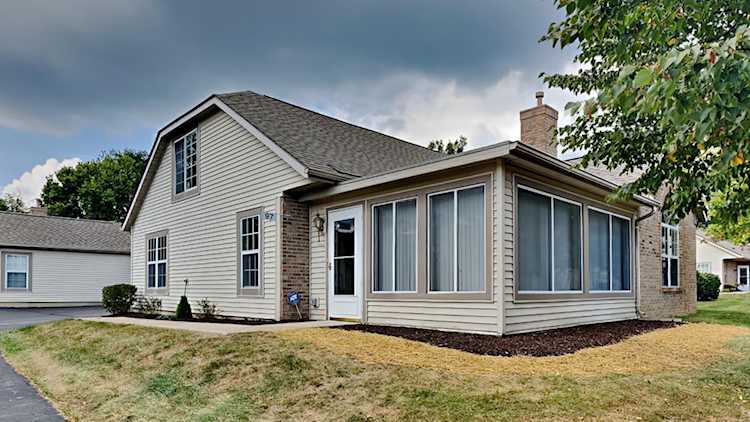 For Sale: $245,000 A condo for sale for sale at 97 Villa Side Lane Columbus, OH 43213 - Franklin. MLS 223030837 - Seller willing to pay for a 2/1 Interest rate buy down with preferred lender!Come check out this... Photo 1