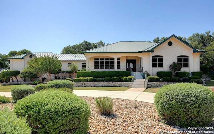 2311 Ridgecrest St San Marcos, TX 78666