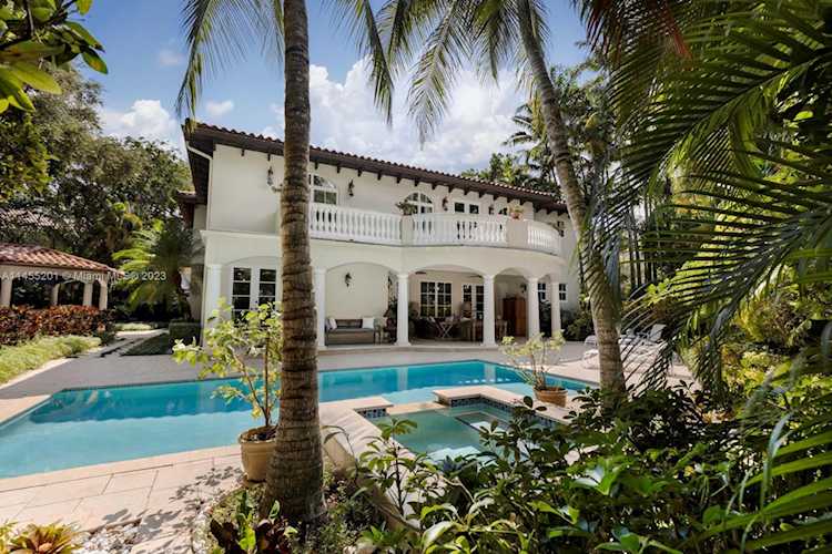 3835 Park Ave Coconut Grove, FL 33133