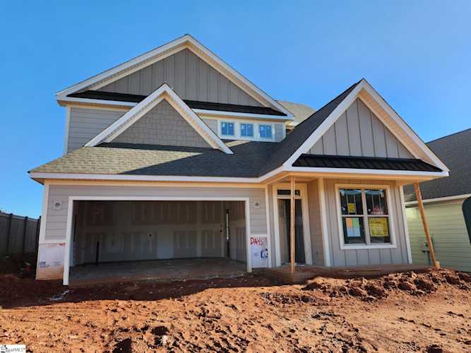 403 Daystrom Drive Greer, SC 29651