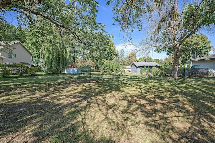 4xx Labore Road Little Canada, MN 55117