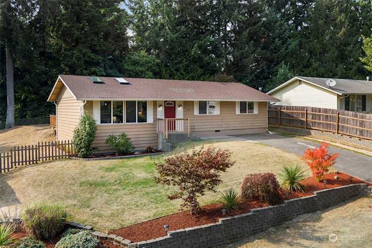 7009 Parkdale Dr NW Bremerton, WA 98311