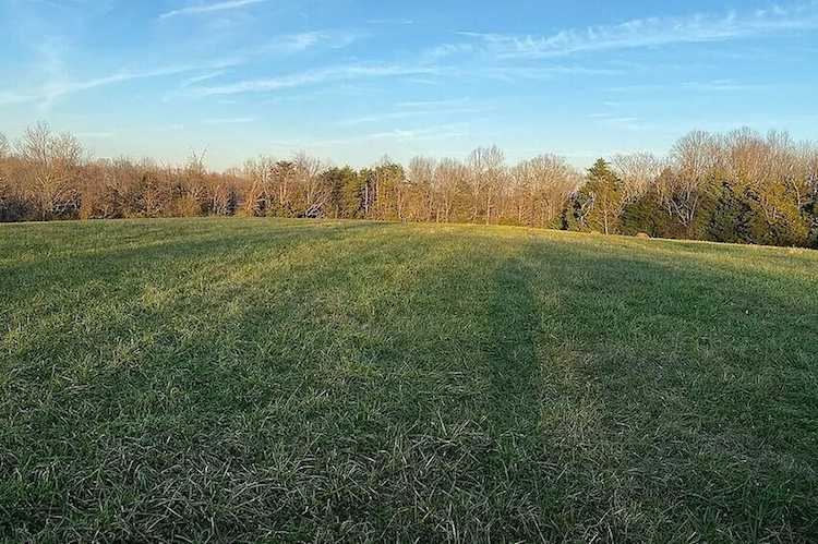 5236 White House Moneta, VA 24121