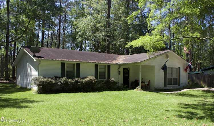 4903 Friar Tuck Ave Pascagoula, MS 39581
