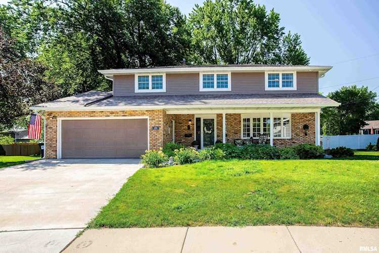2903 Lorton Ct Davenport, IA 52803 | MLS QC4243960 Photo 1