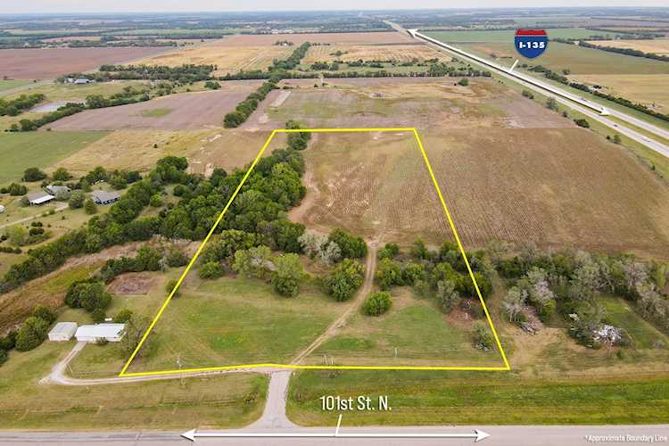 13.12 +/- Acres E 101st St N Park City, KS 67147